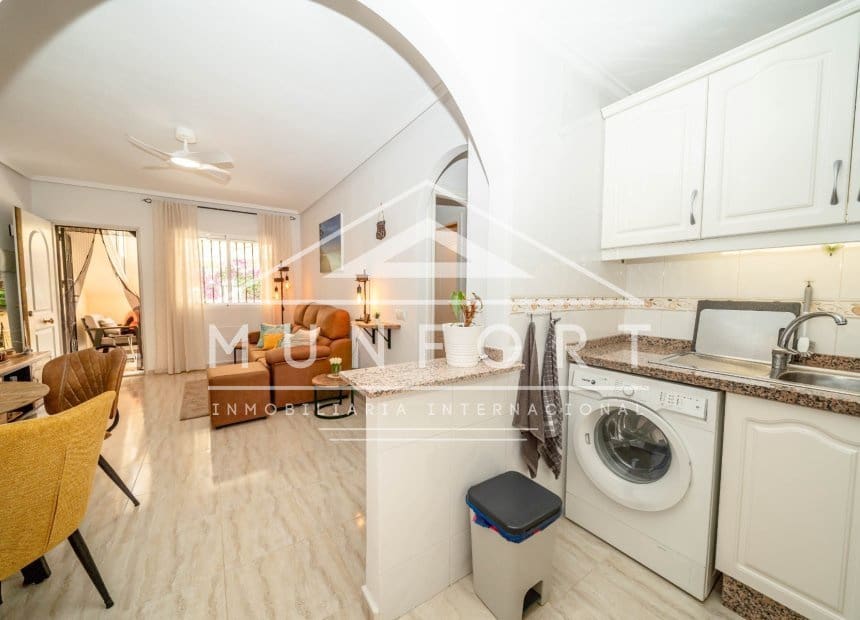 2 soveværelse Bungalow til salg i Los Dolses med swimmingpool - € 219.000 (Ref: 10060659)