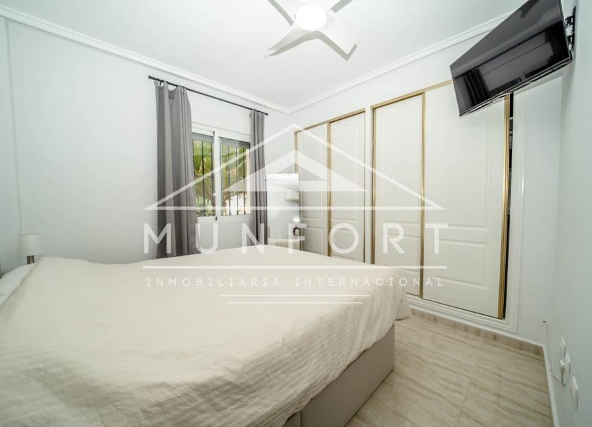 2 soveværelse Bungalow til salg i Los Dolses med swimmingpool - € 219.000 (Ref: 10060659)