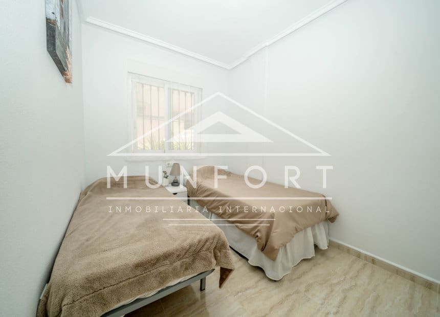 2 soveværelse Bungalow til salg i Los Dolses med swimmingpool - € 219.000 (Ref: 10060659)