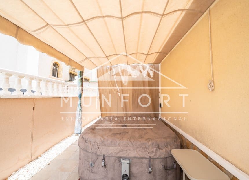 2 soveværelse Bungalow til salg i Los Dolses med swimmingpool - € 219.000 (Ref: 10060659)