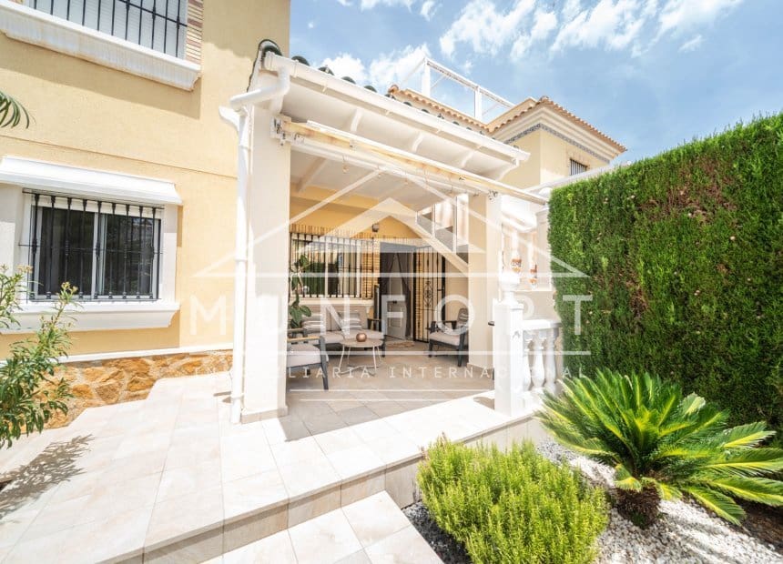 2 soveværelse Bungalow til salg i Los Dolses med swimmingpool - € 219.000 (Ref: 10060659)