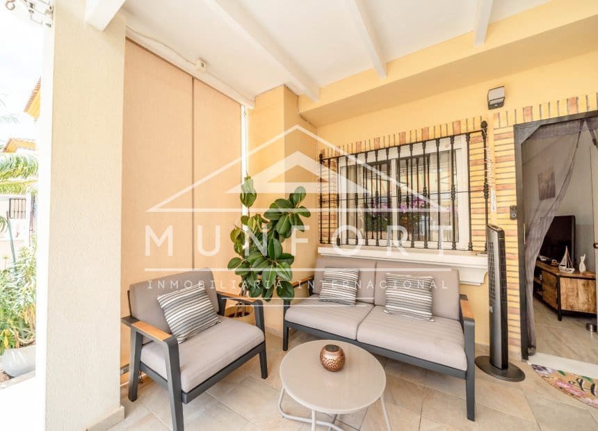 2 soveværelse Bungalow til salg i Los Dolses med swimmingpool - € 219.000 (Ref: 10060659)