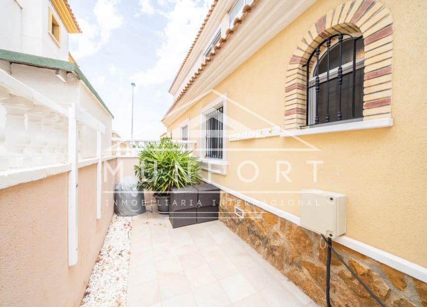 2 soveværelse Bungalow til salg i Los Dolses med swimmingpool - € 219.000 (Ref: 10060659)