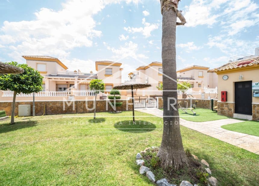 2 soveværelse Bungalow til salg i Los Dolses med swimmingpool - € 219.000 (Ref: 10060659)
