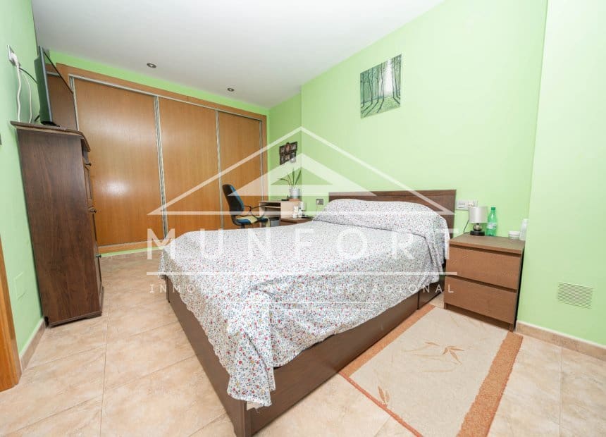 4 sypialnia Dom szeregowy na sprzedaż w El Mirador z garażem - 270 000 € (Ref: 10062870)
