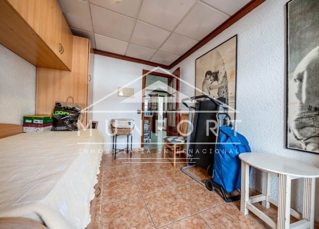 5 bedroom Apartment for sale in Las Piscinas Naturales, Torrevieja - € 250,000 (Ref: 10072878)