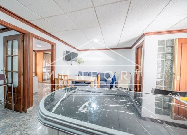 5 bedroom Apartment for sale in Las Piscinas Naturales, Torrevieja - € 250,000 (Ref: 10072878)