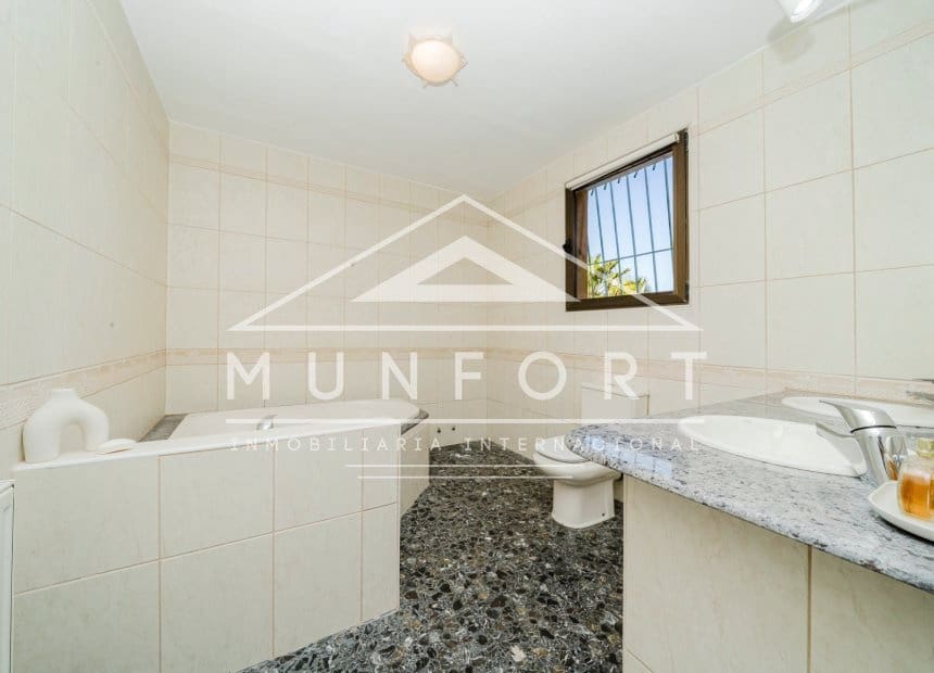 5 Zimmer Villa zu verkaufen in Valle del Sol mit Pool Garage - 579.900 € (Ref: 10074656)