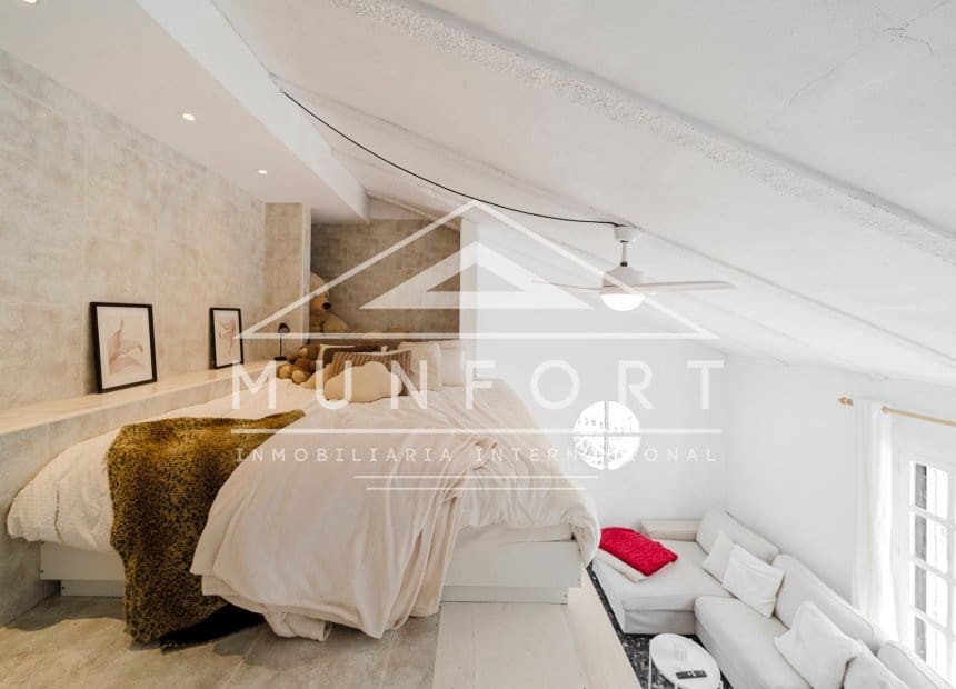 5 Zimmer Villa zu verkaufen in Valle del Sol mit Pool Garage - 579.900 € (Ref: 10074656)