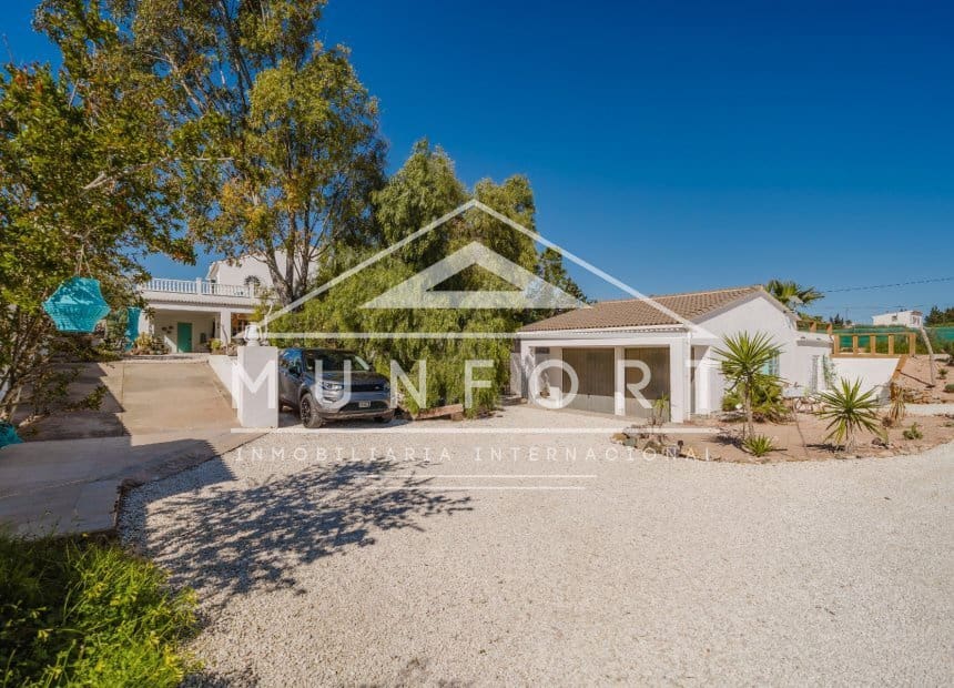 5 Zimmer Villa zu verkaufen in Valle del Sol mit Pool Garage - 579.900 € (Ref: 10074656)