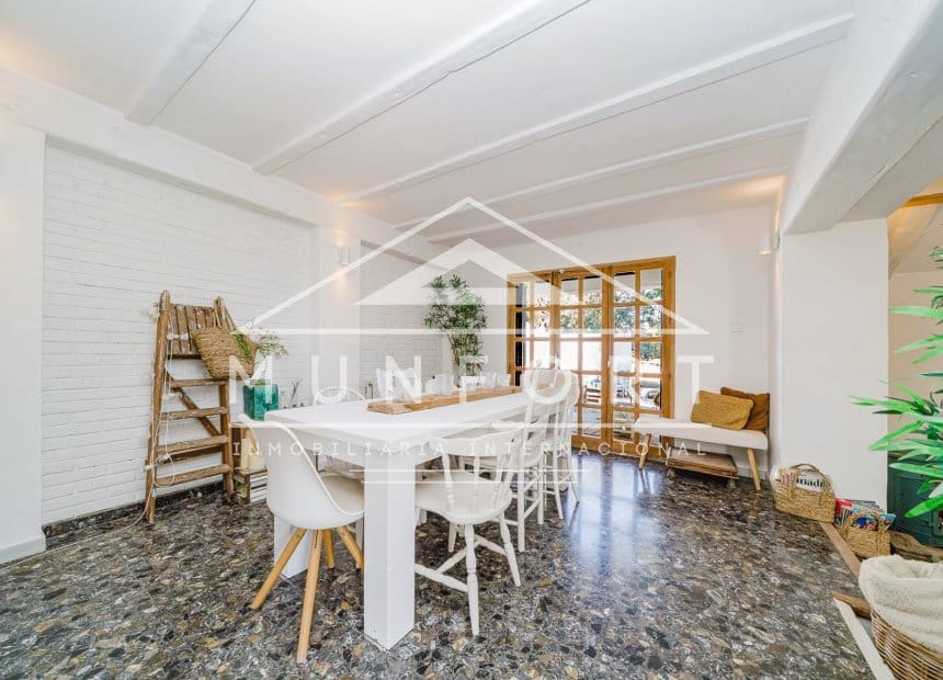 5 Zimmer Villa zu verkaufen in Valle del Sol mit Pool Garage - 579.900 € (Ref: 10074656)