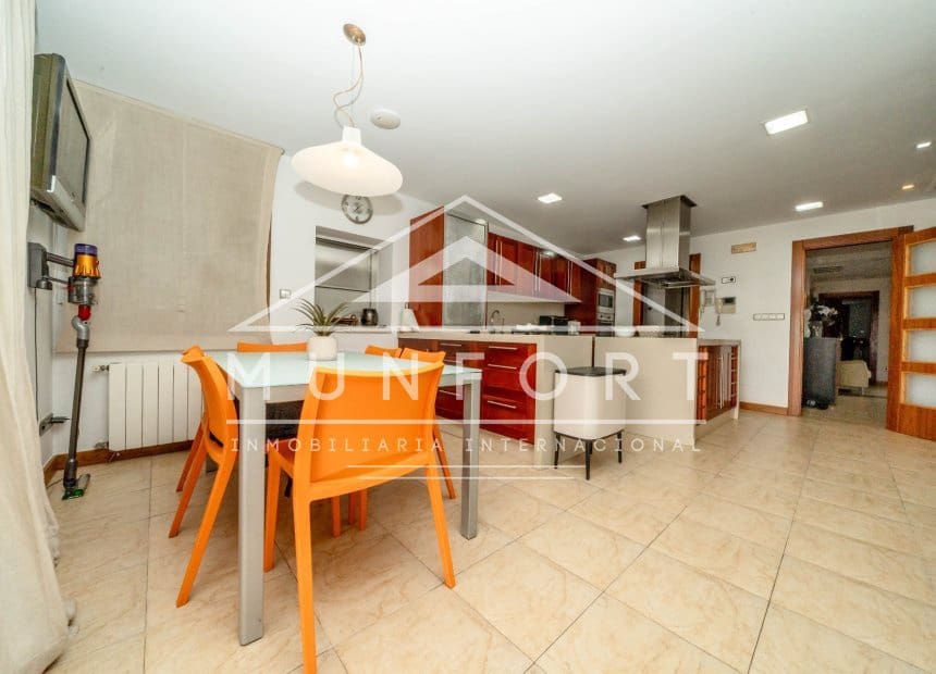 5 chambre Villa/Maison à vendre à Santiago de la Ribera avec piscine garage - 1 050 000 € (Ref: 10077056)