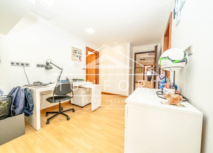 5 chambre Villa/Maison à vendre à Santiago de la Ribera avec piscine garage - 1 050 000 € (Ref: 10077056)