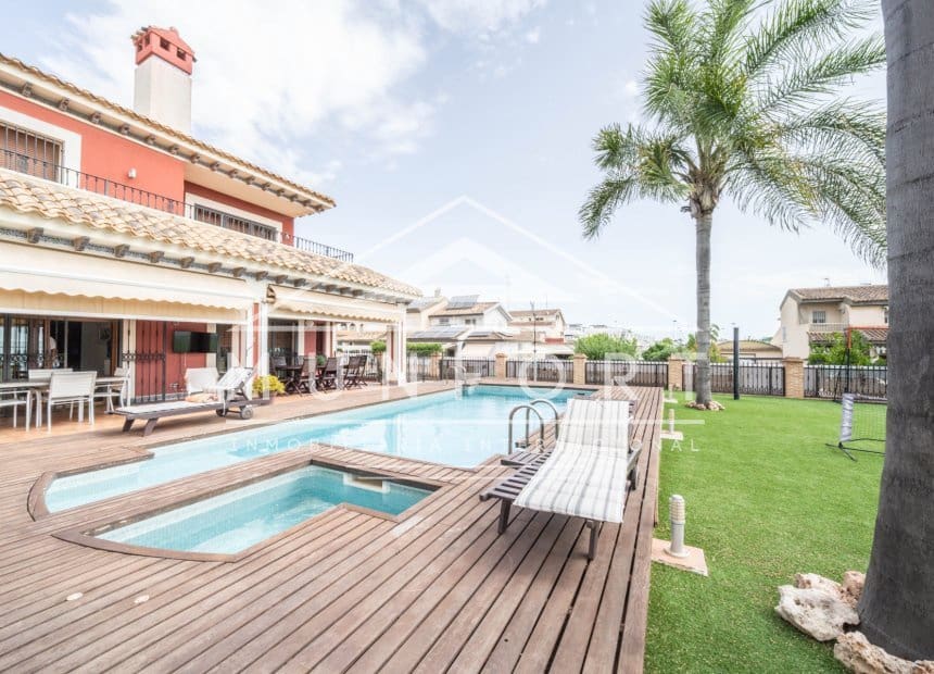 5 chambre Villa/Maison à vendre à Santiago de la Ribera avec piscine garage - 1 050 000 € (Ref: 10077056)