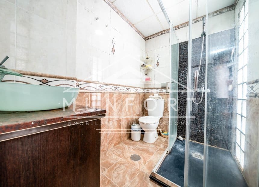 5 sovrum Lägenhet till salu i Torrevieja - 250 000 € (Ref: 10080148)