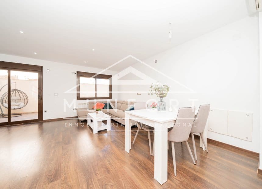 4 slaapkamer Rijtjeshuis te koop in San Javier met garage - € 379.900 (Ref: 10080149)