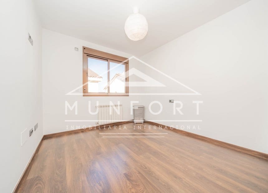 4 slaapkamer Rijtjeshuis te koop in San Javier met garage - € 379.900 (Ref: 10080149)