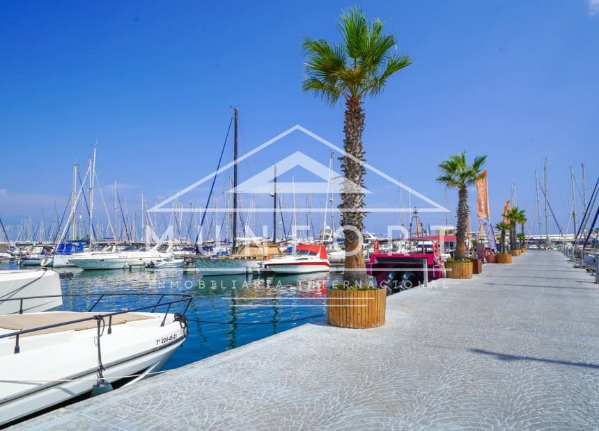 Local Commercial à vendre à San Pedro del Pinatar - 129 900 € (Ref: 10093731)
