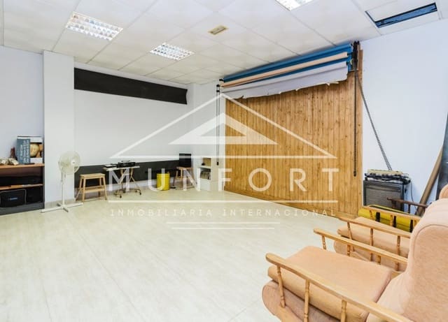 Local Commercial à vendre à San Pedro del Pinatar ciudad, San Pedro del Pinatar - 129 900 € (Ref: 10093731)