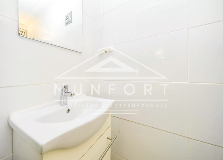 6 soveværelse Villa til salg i Villamartin med swimmingpool - € 449.900 (Ref: 10093732)