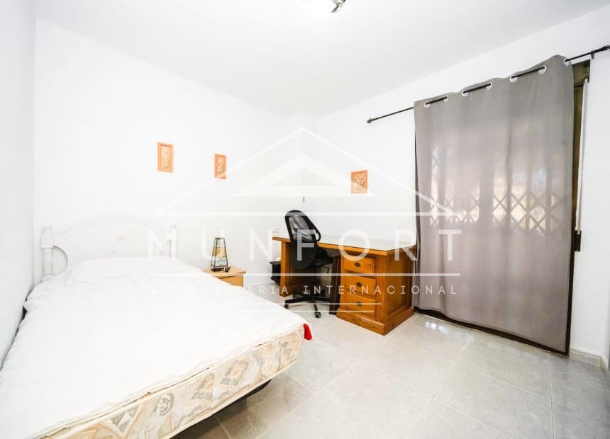 6 soveværelse Villa til salg i Villamartin med swimmingpool - € 449.900 (Ref: 10093732)