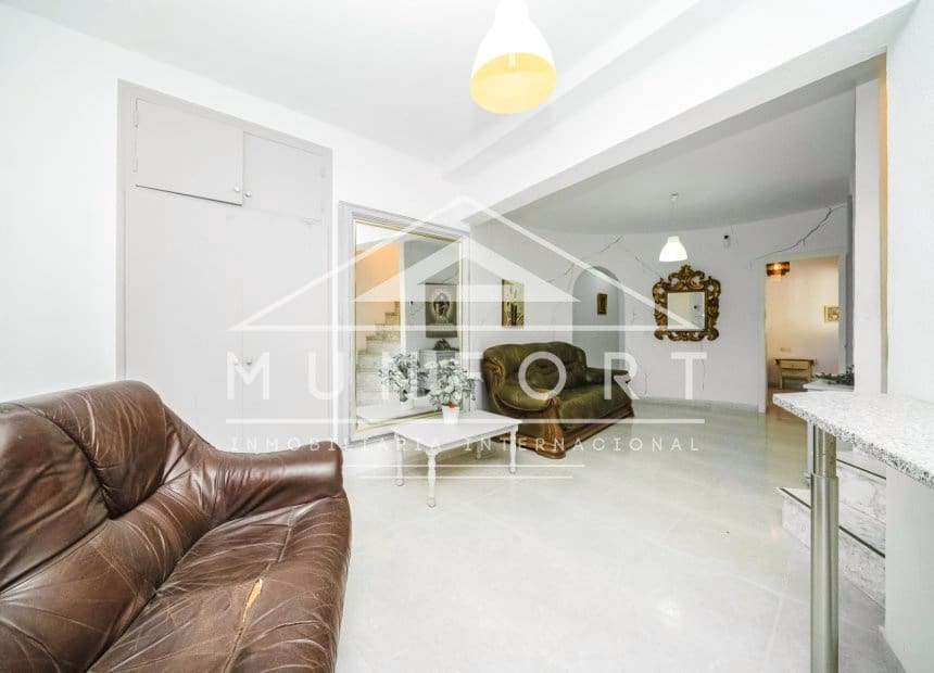 6 soveværelse Villa til salg i Villamartin med swimmingpool - € 449.900 (Ref: 10093732)