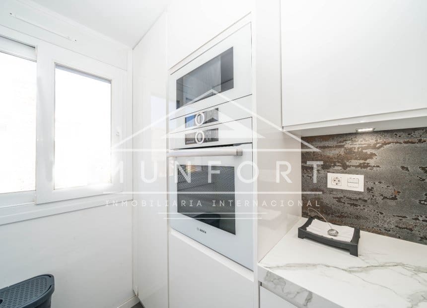 2 Zimmer Apartment zu vermieten in Pilar de la Horadada mit Pool Garage - 1.400 € (Ref: 10093737)