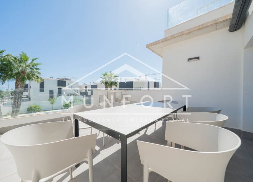 2 Zimmer Apartment zu vermieten in Pilar de la Horadada mit Pool Garage - 1.400 € (Ref: 10093737)