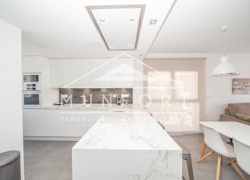 2 Zimmer Apartment zu vermieten in Pilar de la Horadada mit Pool Garage - 1.400 € (Ref: 10093737)