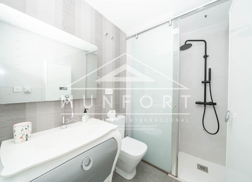 2 Zimmer Apartment zu vermieten in Pilar de la Horadada mit Pool Garage - 1.400 € (Ref: 10093737)