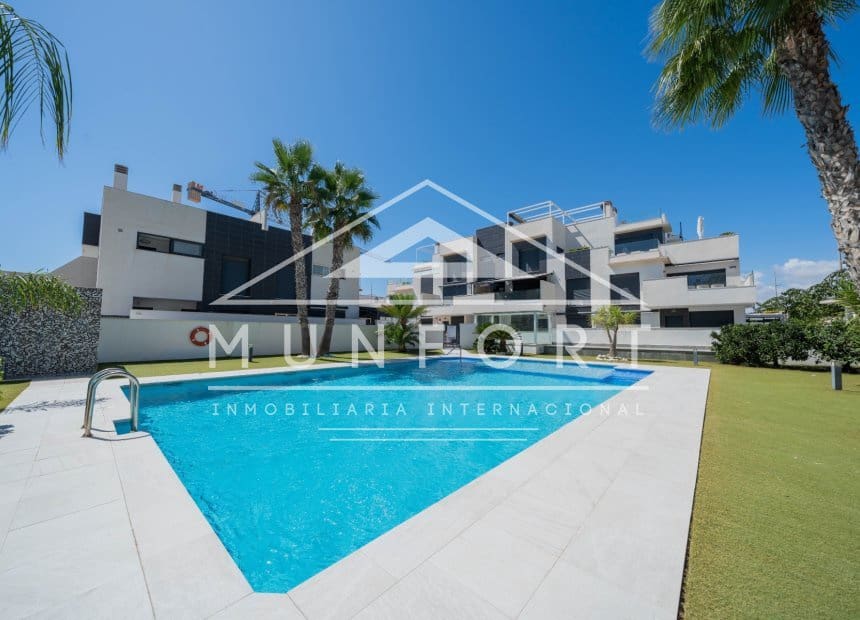 2 Zimmer Apartment zu vermieten in Pilar de la Horadada mit Pool Garage - 1.400 € (Ref: 10093737)