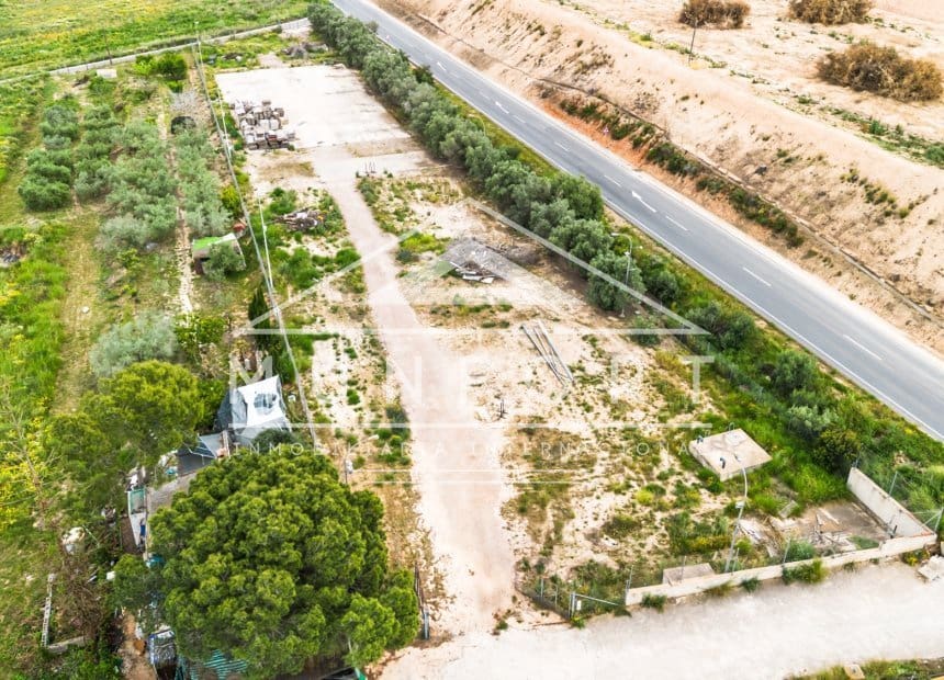 Tomt till salu i Pinar de Campoverde - 590 000 € (Ref: 10093740)