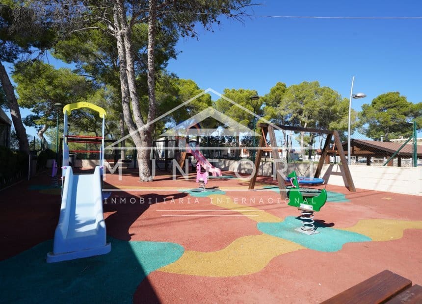 Tomt till salu i Pinar de Campoverde - 590 000 € (Ref: 10093740)