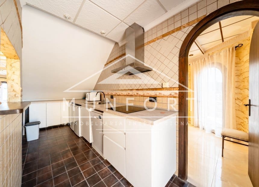 4 soveværelse Villa til salg i La Zenia med swimmingpool garage - € 1.199.000 (Ref: 10093741)
