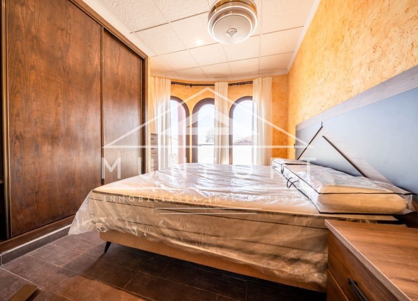 4 soveværelse Villa til salg i La Zenia med swimmingpool garage - € 1.199.000 (Ref: 10093741)