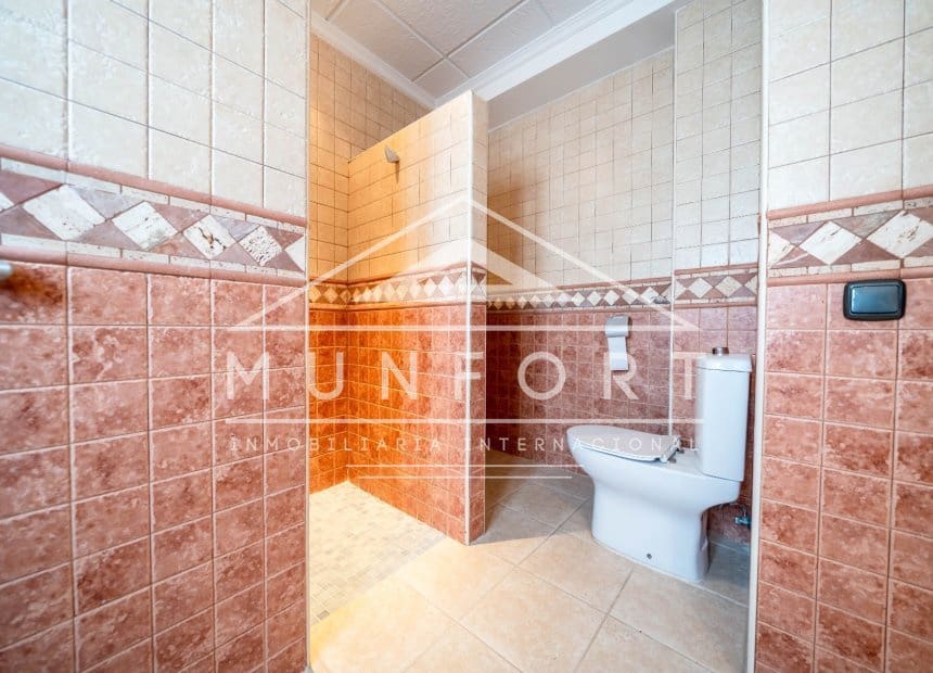 4 soveværelse Villa til salg i La Zenia med swimmingpool garage - € 1.199.000 (Ref: 10093741)
