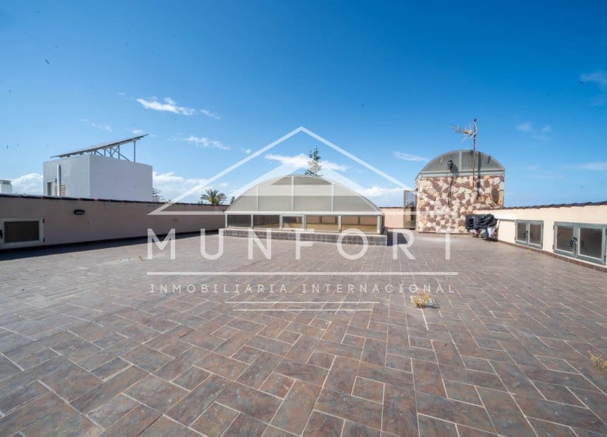 4 soveværelse Villa til salg i La Zenia med swimmingpool garage - € 1.199.000 (Ref: 10093741)