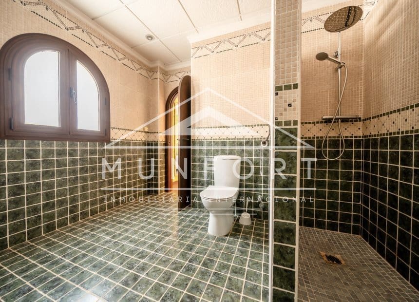 4 soveværelse Villa til salg i La Zenia med swimmingpool garage - € 1.199.000 (Ref: 10093741)