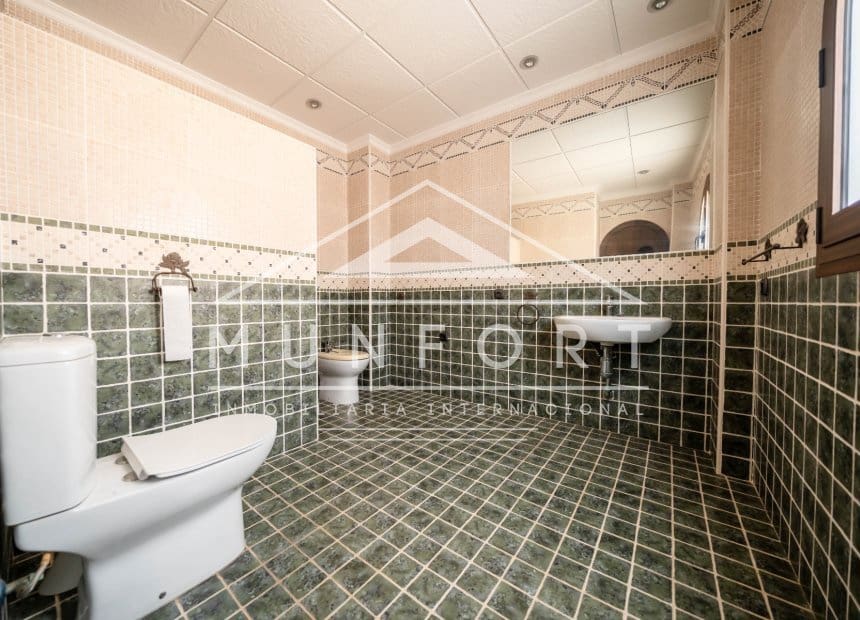 4 soveværelse Villa til salg i La Zenia med swimmingpool garage - € 1.199.000 (Ref: 10093741)