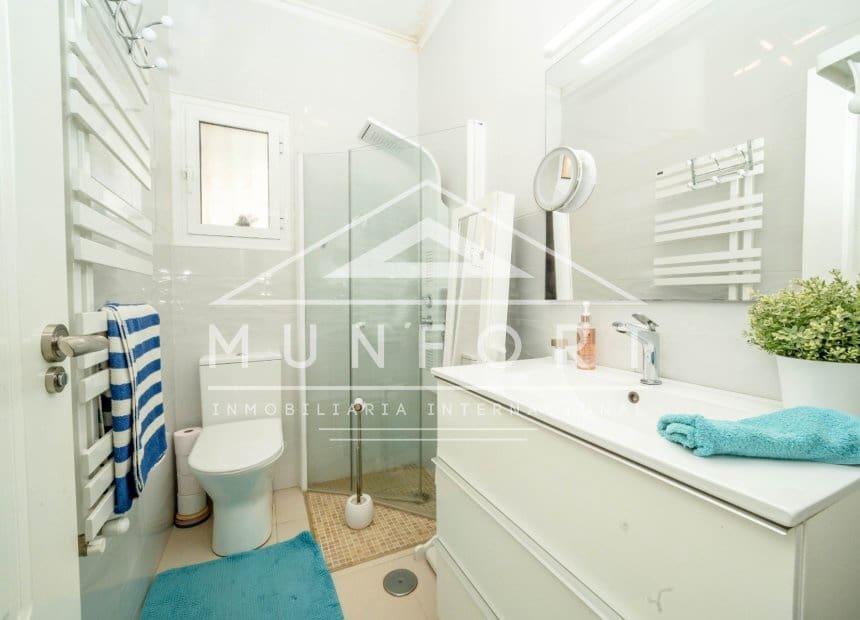 4 soveværelse Villa til salg i Villamartin med swimmingpool garage - € 399.000 (Ref: 10093743)