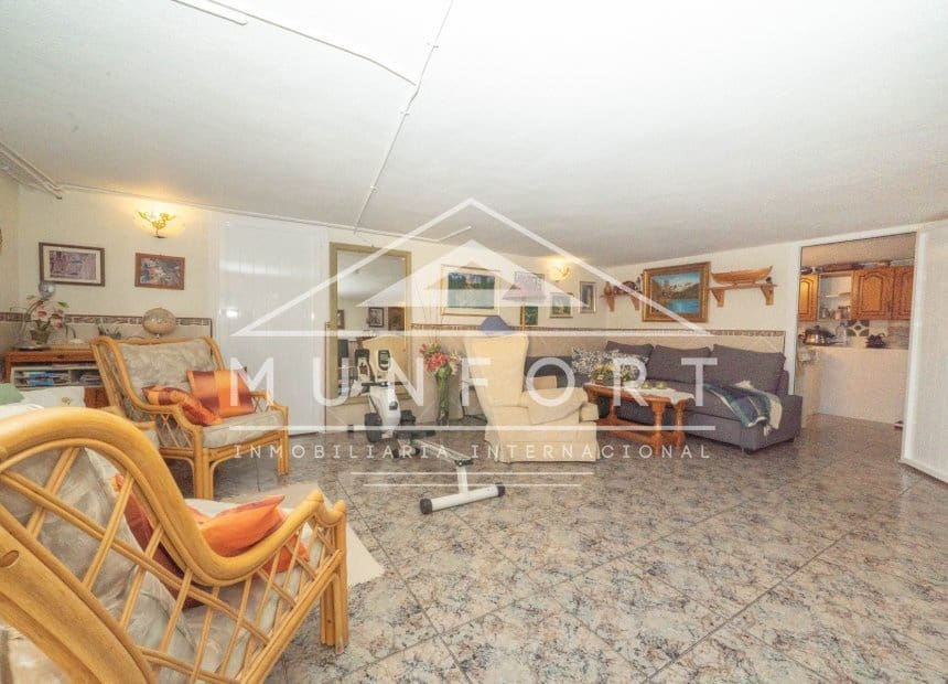 4 soveværelse Villa til salg i Villamartin med swimmingpool garage - € 399.000 (Ref: 10093743)