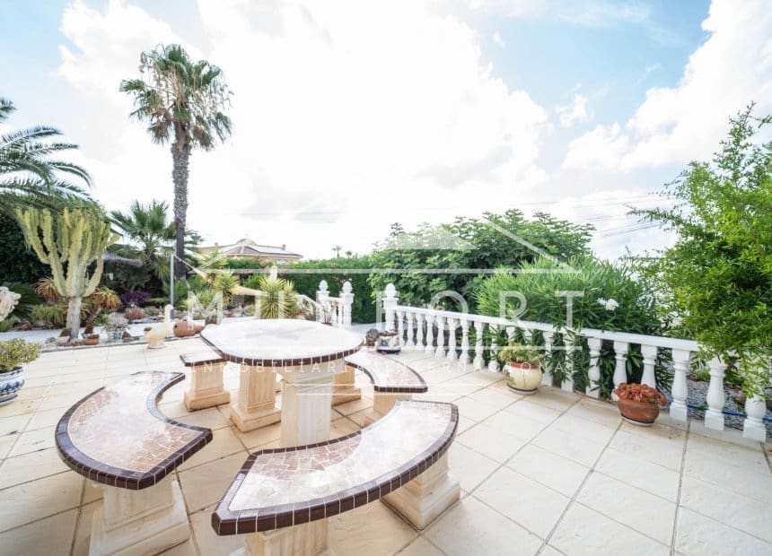 2 bedroom Villa for sale in Orihuela Costa with pool garage - € 450,000 (Ref: 10093744)