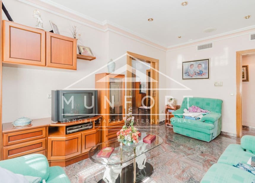 3 sypialnia Willa na sprzedaż w Los Alcazares z garażem - 449 000 € (Ref: 10093745)