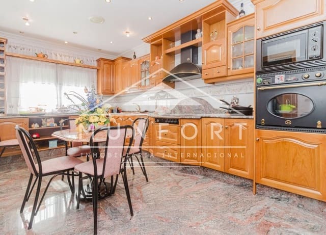 3 sypialnia Willa na sprzedaż w Centro, Los Alcázares z garażem - 449 000 € (Ref: 10093745)