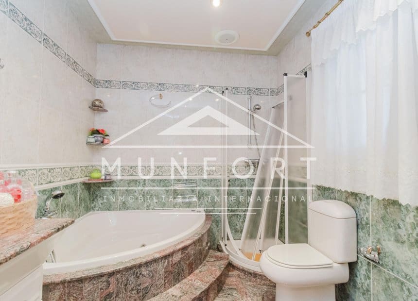 3 sypialnia Willa na sprzedaż w Los Alcazares z garażem - 449 000 € (Ref: 10093745)