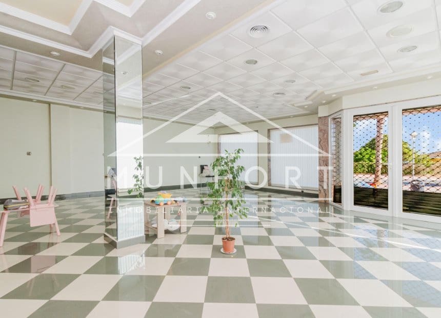 3 sypialnia Willa na sprzedaż w Los Alcazares z garażem - 449 000 € (Ref: 10093745)