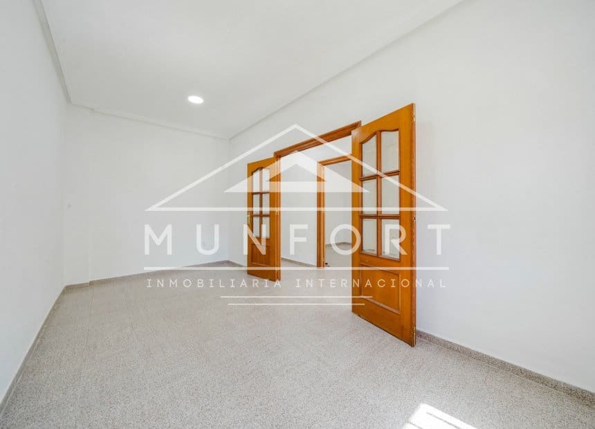 4 quarto Moradia em Banda para venda em Pilar de la Horadada - 209 000 € (Ref: 10093746)