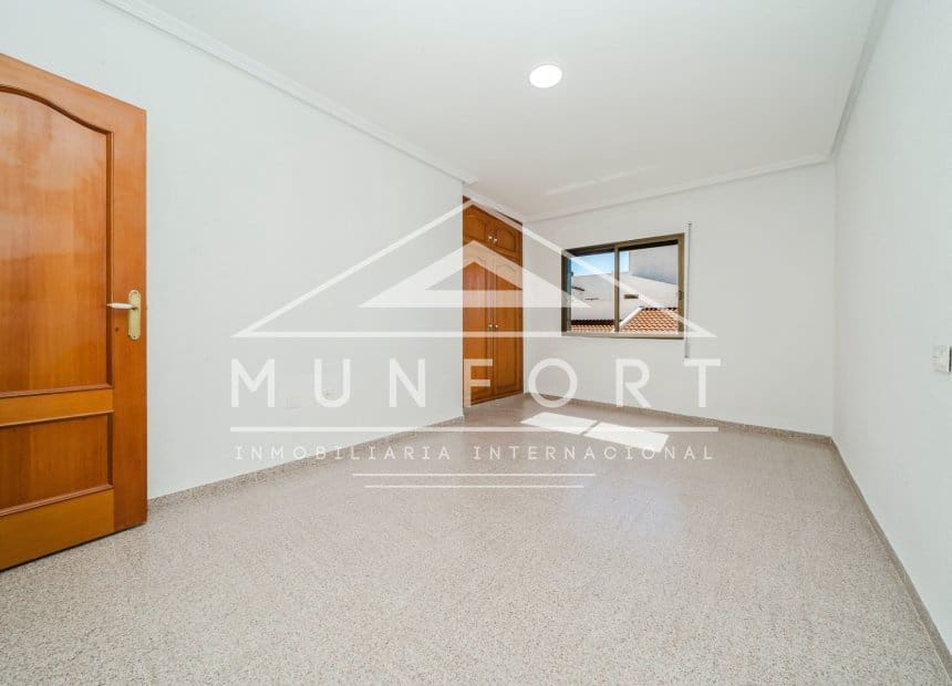 4 quarto Moradia em Banda para venda em Pilar de la Horadada - 209 000 € (Ref: 10093746)