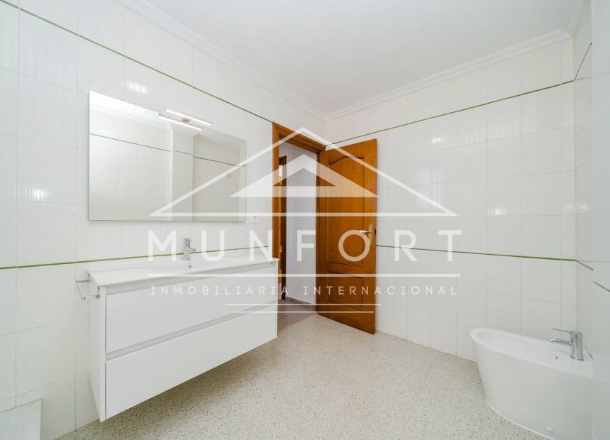 4 quarto Moradia em Banda para venda em Pilar de la Horadada - 209 000 € (Ref: 10093746)