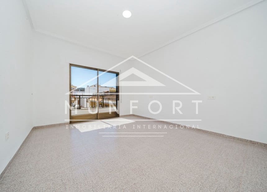 4 quarto Moradia em Banda para venda em Pilar de la Horadada - 209 000 € (Ref: 10093746)